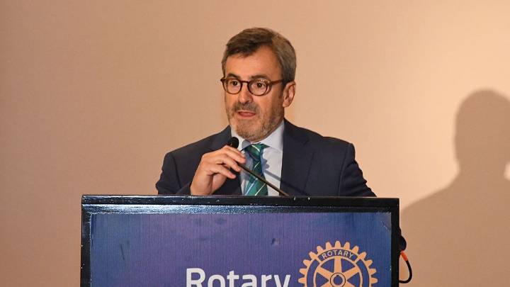 La UIA presenta al Gobierno su propuesta de un nuevo contrato productivo