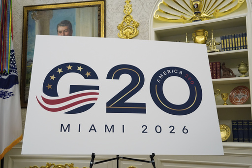 Trump dice que cumbre del G20 del próximo año será en su club de golf en Florida