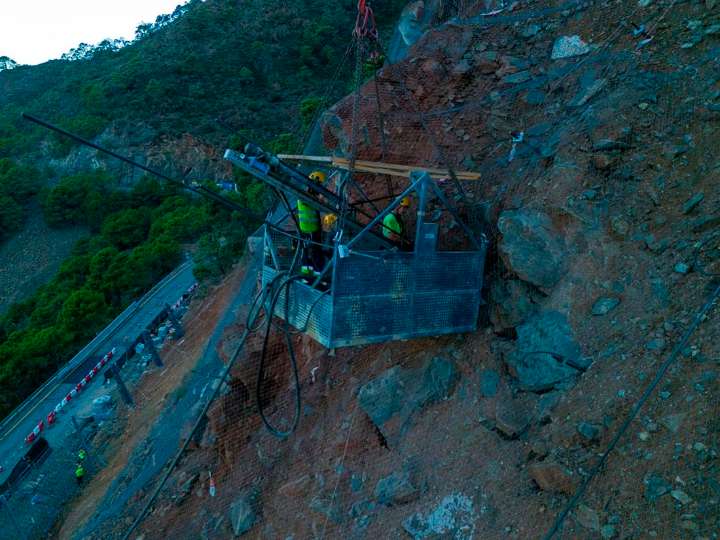 La Junta confía en que la carretera entre San Pedro y Ronda quede definitivamente abierta en el mes de octubre