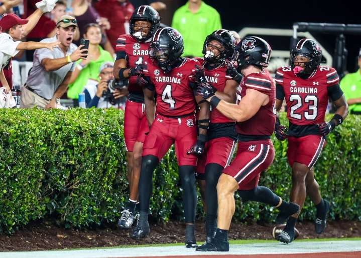 Deadspin | Vicari Swain's 2 TDs on punt returns propel No. 10 South Carolina past SC State