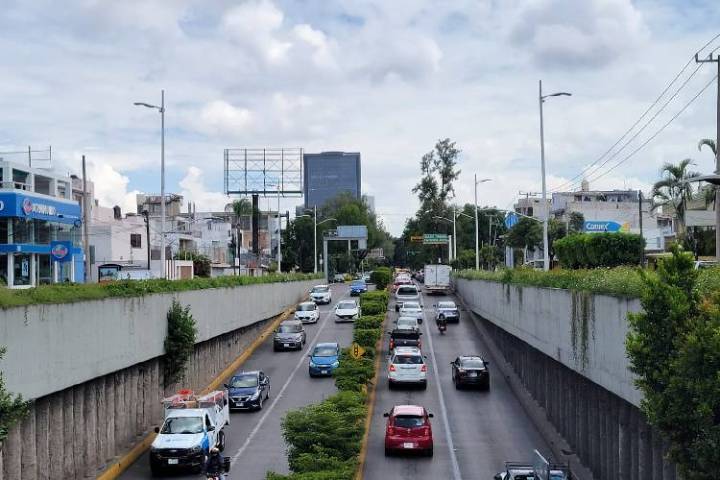 Tlajomulco apuesta por veda de construcción ante crisis de vialidad
