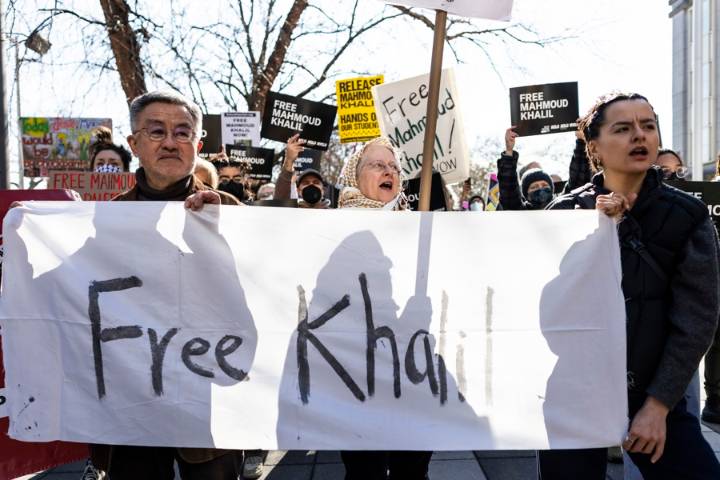 Un juez ordena la deportación del activista palestino Mahmoud Khalil