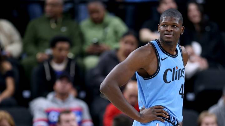 Mo Bamba Signs With Utah Jazz