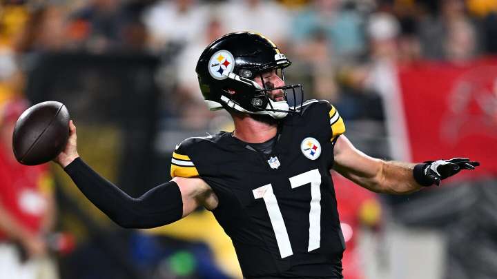 Steelers QB Skylar Thompson suffered minor injuries in Dublin robbery