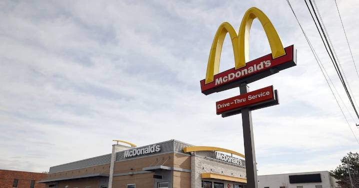 Where to get free (or really cheap) burgers for National Cheeseburger Day
