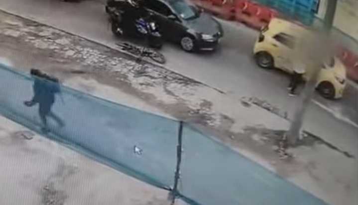 Sicario en bicicleta ejecutó ataque en Puente Aranda: víctima murió tras ser baleada en taxi