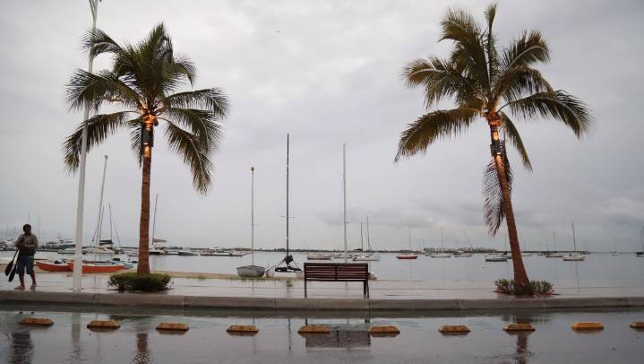 'Lorena' pierde fuerza y se degrada a tormenta