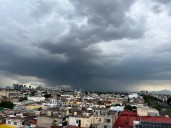 Lluvias muy fuertes y oleaje elevado marcarán este inicio de mes en Jalisco