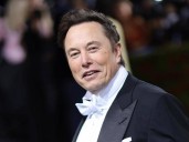 Elon Musk podría convertirse en el primer trillonario del mundo tras propuesta de Tesla