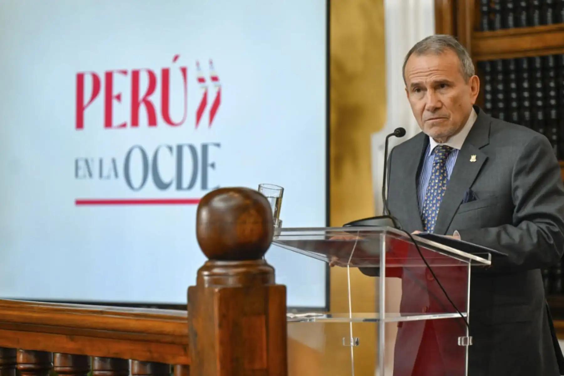 Proceso de adhesión a la OCDE es el camino correcto para enfrentar los desafíos del país