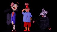 La fascinante versión de ‘Pinocho’ con marionetas, actores y teatro negro