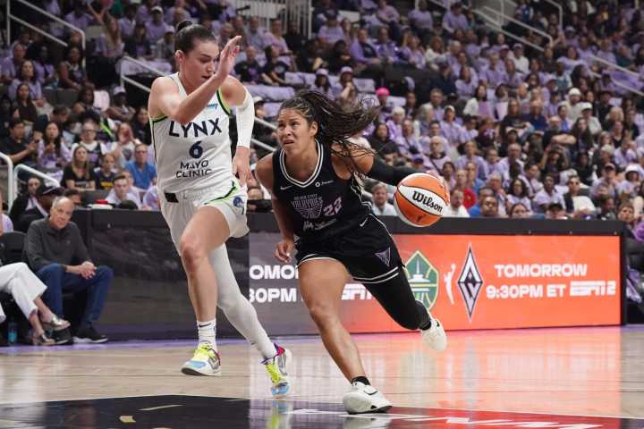 Top seed Lynx erase 17-point deficit to close out series vs. Valkyries
