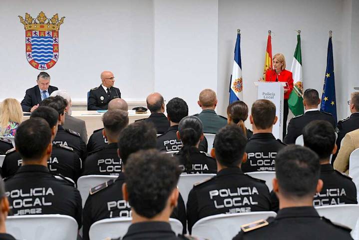 Jerez da la bienvenida a la promoción de policías locales mejor adaptada al futuro