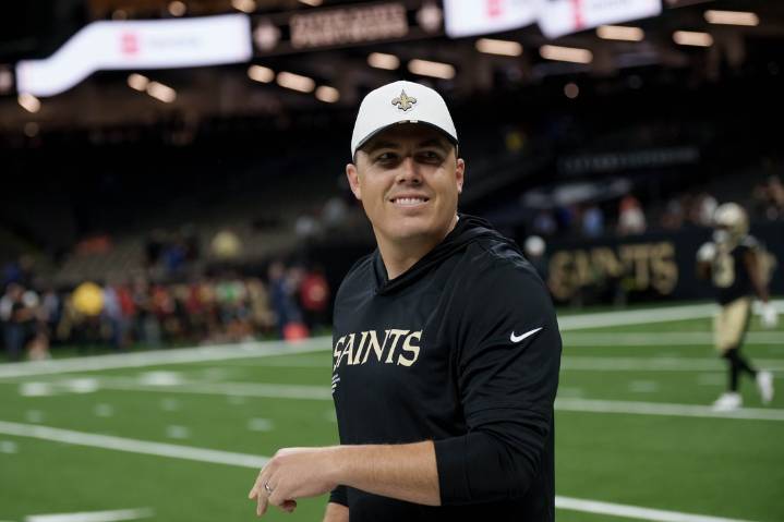 Deadspin | Kellen Moore to make head coaching debut as Saints host Cardinals