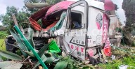 Mujer fallecida y siete heridos, saldo del accidente de tráiler en Zitácuaro
