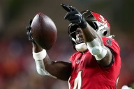 Deadspin | Report: Bucs WR Chris Godwin (ankle) returns to practice