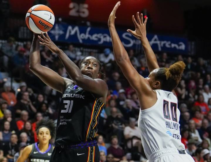 Connecticut Sun break down late in loss to Atlanta Dream
