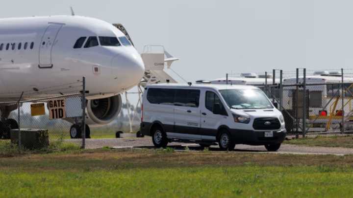 ‘Confundidos y asustados’: así fue el operativo nocturno para repatriar a niños guatemaltecos bajo custodia de EE.UU.