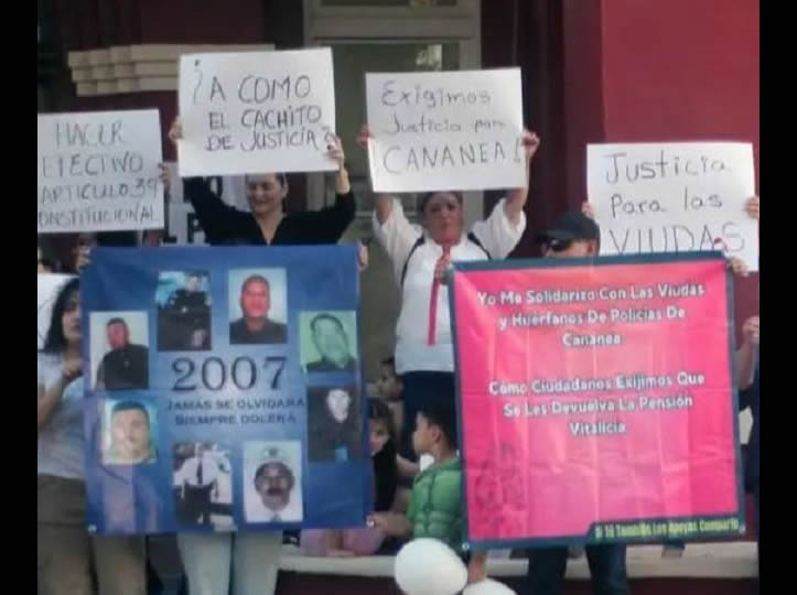 Viudas de policías en Cananea luchan para que se les devuelva pensión vitalicia cancelada por la alcaldesa Esmeralda González