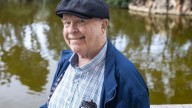 Ian Watson, escritor de ciencia ficción: “¿Están ustedes seguros de no haber muerto hoy durmiendo?”