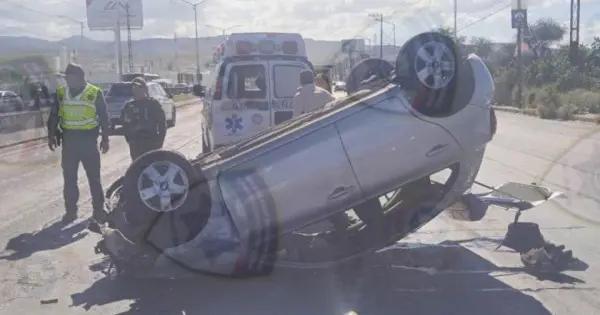 Volcadura en Circuito Potosí deja una persona lesionada
