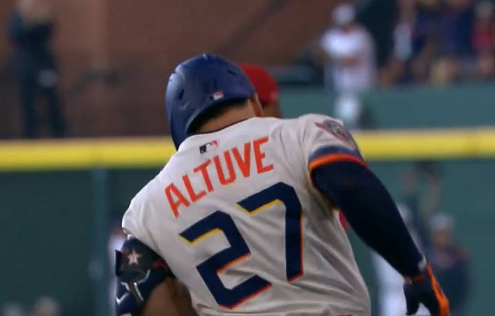 José Altuve llegó a 24 jonrones en 2025