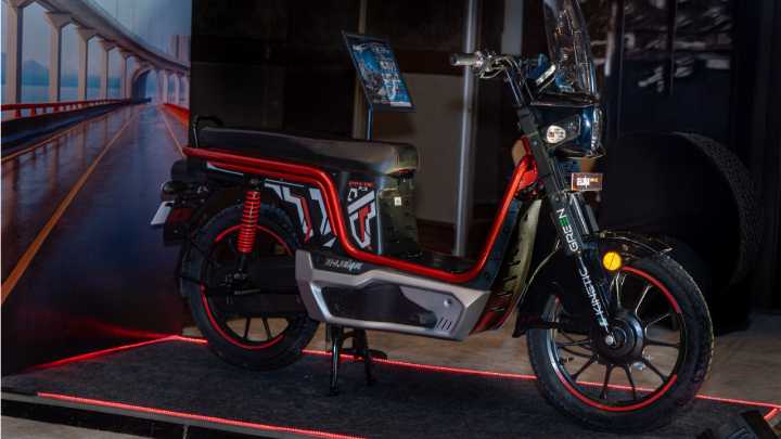 Kinetic Green E Luna Prime Launched in India at Rs 82,490