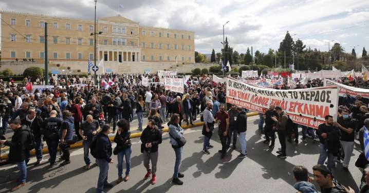 Grecia se pone este miércoles en huelga contra la ampliación de la jornada laboral a 13 horas