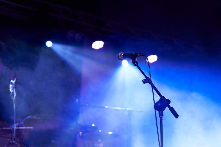 Country musician speaks out after the killing of his mother