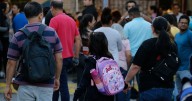 Cuándo son las vacaciones de los escolares: revisa las fechas por región