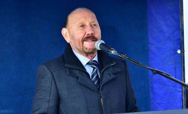 Insfrán se refirió a la denuncia por supuestas coimas: "Son balas que entraron"