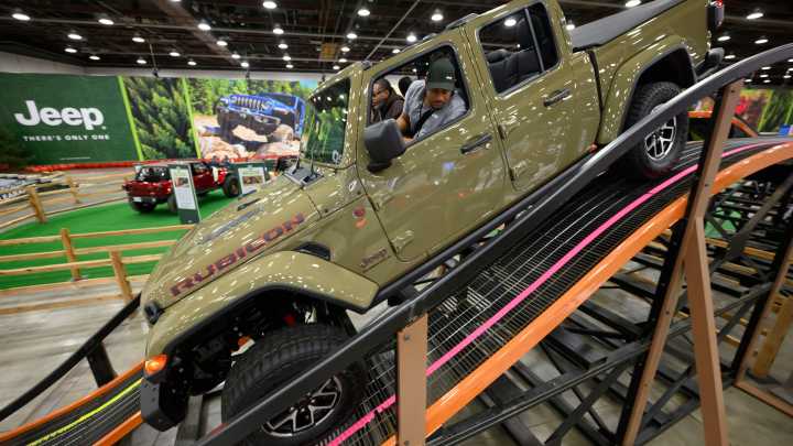 Jeep cancels plan for plug-in hybrid Gladiator pickup