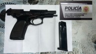 Misterio: secuestran a una mujer con armas en una cueva