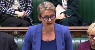Starmer nombra a Yvette Cooper ministra de Exteriores y remodela su Gobierno tras la dimisión de su número dos