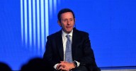 De Gregorio trata de imprudentes e injustificadas las discrepancias del Presidente Boric con el Banco Central por empleo