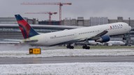 24-Year-Old Delta Air Lines Boeing 767-400ER Returns To Service After Engine Shut Down During Mid