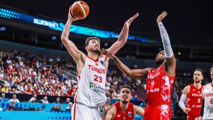 Sengun, Turkey rout Giannis and Greece to reach EuroBasket final