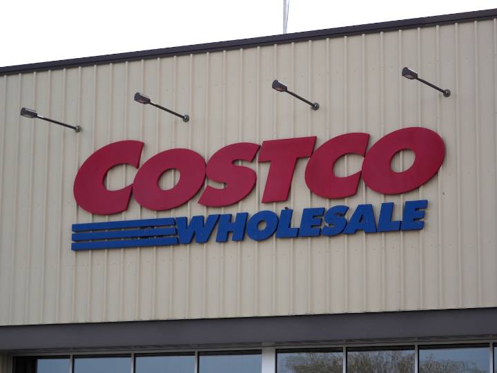 Costco recalls trendy Dubai chocolate due to allergen mix