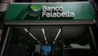 Cajera de banco protagonizó cinematográfico robo en Chile, pero fue descubierta por insólita razón