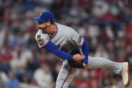 Clay Holmes falls apart while Mets' offense struggles in loss to Phillies