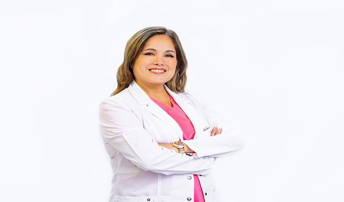 Dora Correa Navarro, especialista en medicina estética