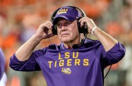 Deadspin | Brian Kelly wonders: Did Dabo Swinney see the second half of LSU-Clemson?