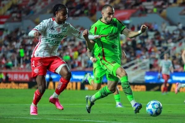 'Fuera Gago'; clama afición de Necaxa tras empate con Juárez