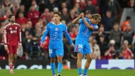 Derrota cruel del Atlético con un Llorente bendecido sobre el césped de Anfield