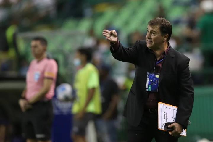 Néstor Lorenzo: Ante Bolivia, la responsabilidad es nuestra