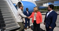 Presencia militar en Puerto Rico: Pete Hegseth llega a la Puerto Rico en medio de ejercicios militares