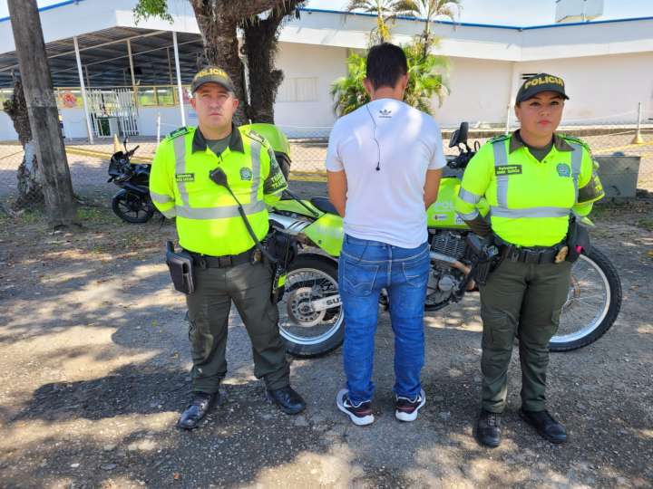 Fue capturado por conducir con la licencia suspendida por embriaguez