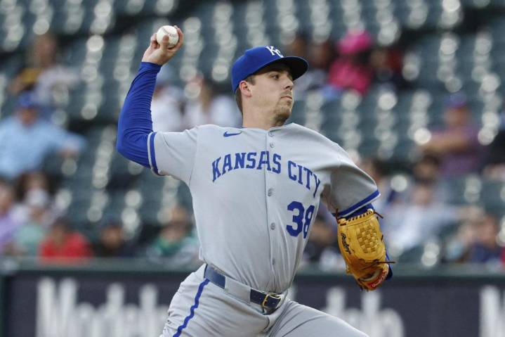 Royals vs. Guardians odds, prediction: MLB best bets, picks Monday