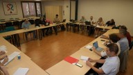 Tensa y larga negociación entre Avanza y el comité del bus ante una huelga inminente