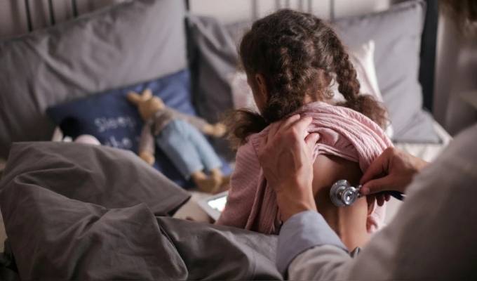 Perú enfrentaría el mayor brote de tos ferina en una década con más de 2,100 casos